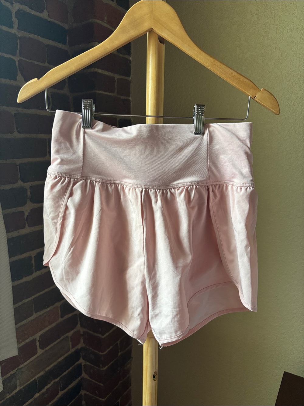 Love Tree Pink Athletic Shorts with Gentle Stretch Size M